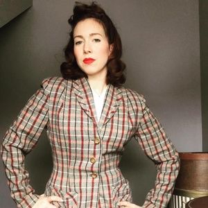 Meet your Posher, Amelie